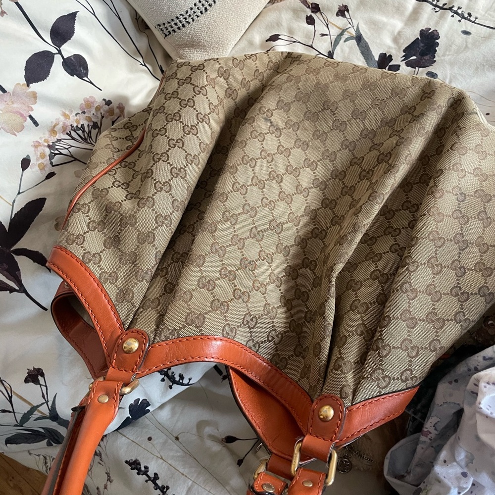 Gucci large Sukey